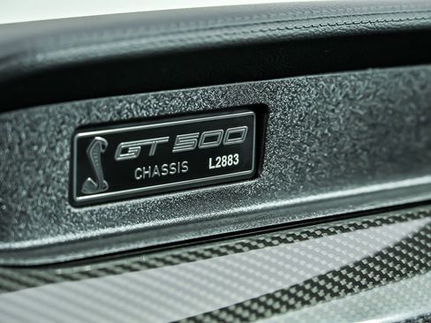 Used 2020 Ford Mustang Shelby GT500 w/ Carbon Fiber Track Pack RWD image 31