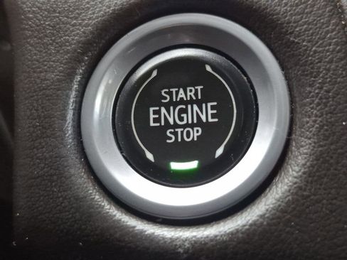 Used 2021 Chevrolet Tahoe Z71 image 29