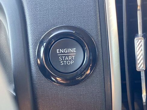 Used 2025 Ford Expedition Active AWD/4WD image 30