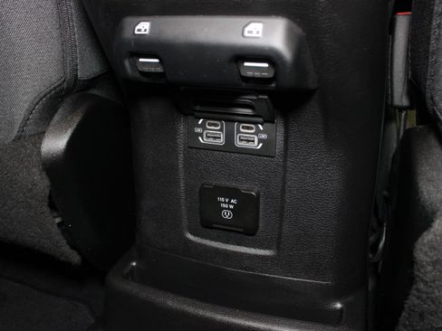 Used 2025 Jeep Wrangler Unlimited Sahara w/ Safety Group AWD/4WD image 16