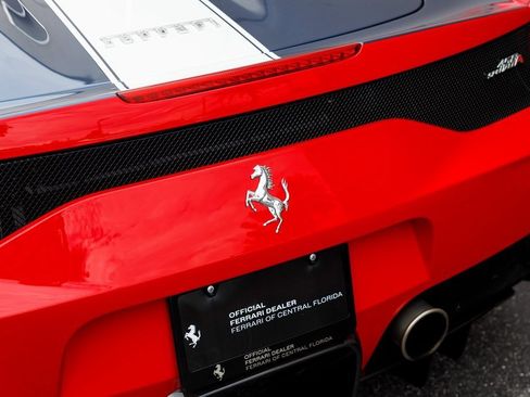 Used 2015 Ferrari 458 Speciale A image 16