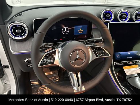 Certified 2025 Mercedes-Benz GLC 300 image 11