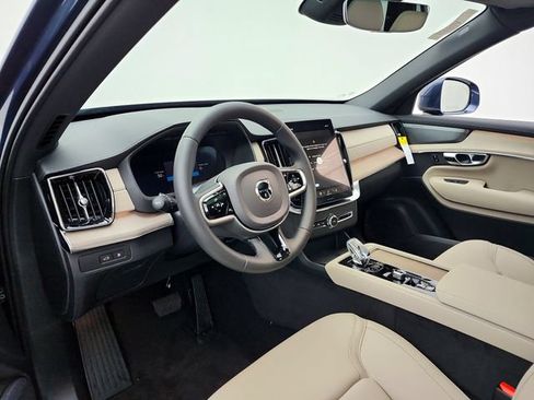 New 2026 Volvo XC90 T8 Plus w/ Protection Package Premier AWD/4WD image 16