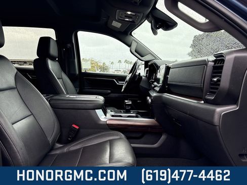 Used 2022 GMC Sierra 1500 SLT w/ SLT Convenience Package image 22