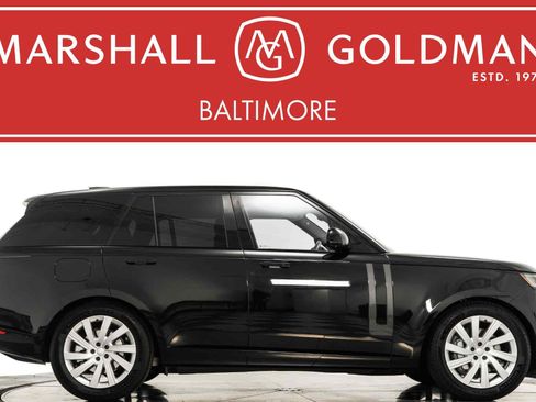 Used 2024 Land Rover Range Rover SE AWD/4WD image 1
