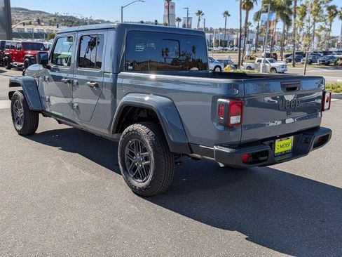 New 2026 Jeep Gladiator Sport image 6