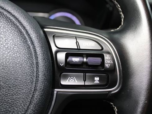 Used 2022 Kia Niro EX FWD image 22
