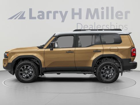 Used 2026 Toyota Land Cruiser w/ Premium Package AWD/4WD image 3