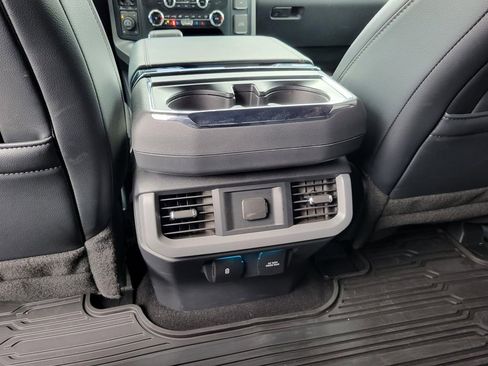 Used 2024 Ford F150 Lariat w/ FX4 Off-Road Package image 14