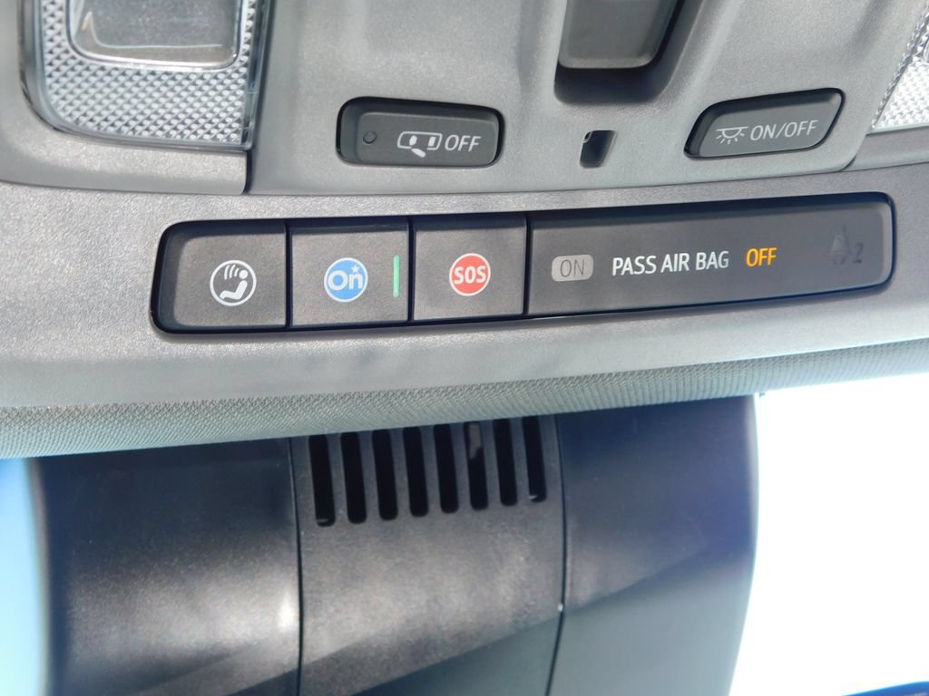 Used 2025 GMC Sierra 1500 Elevation w/ Elevation Premium Package AWD/4WD image 39