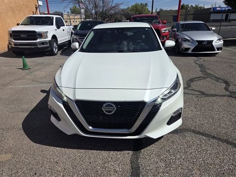 Used 2021 Nissan Altima 2.5 SV FWD image 4