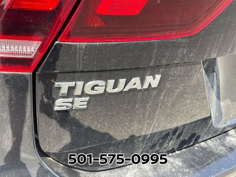 Used 2020 Volkswagen Tiguan SE R-Line FWD image 11
