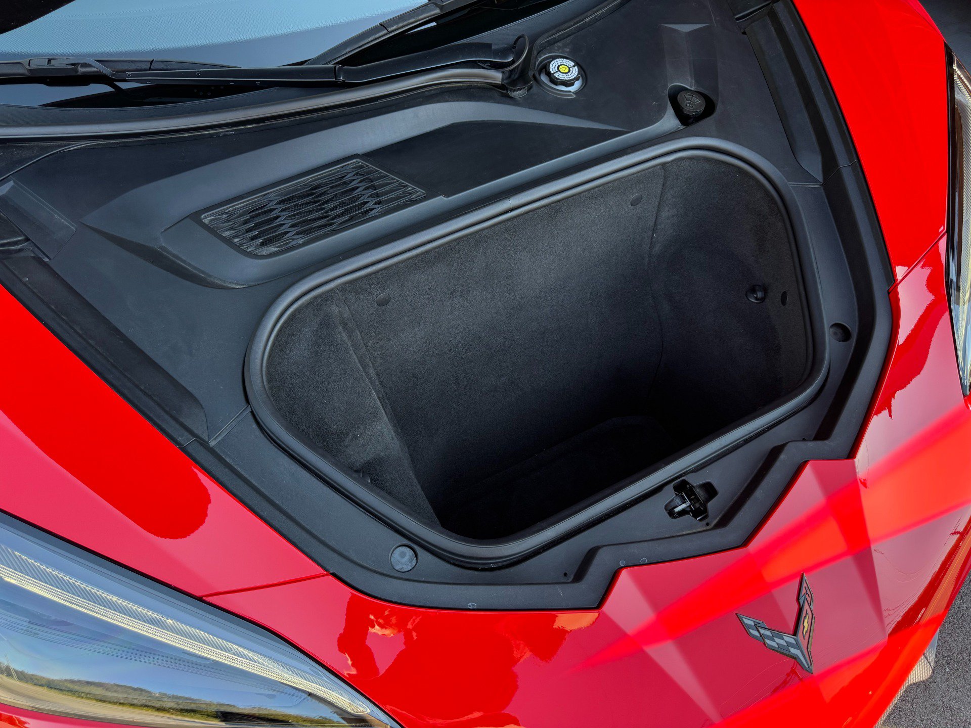 Used 2024 Chevrolet Corvette Z06 w/ Z07 Performance Package RWD image 36