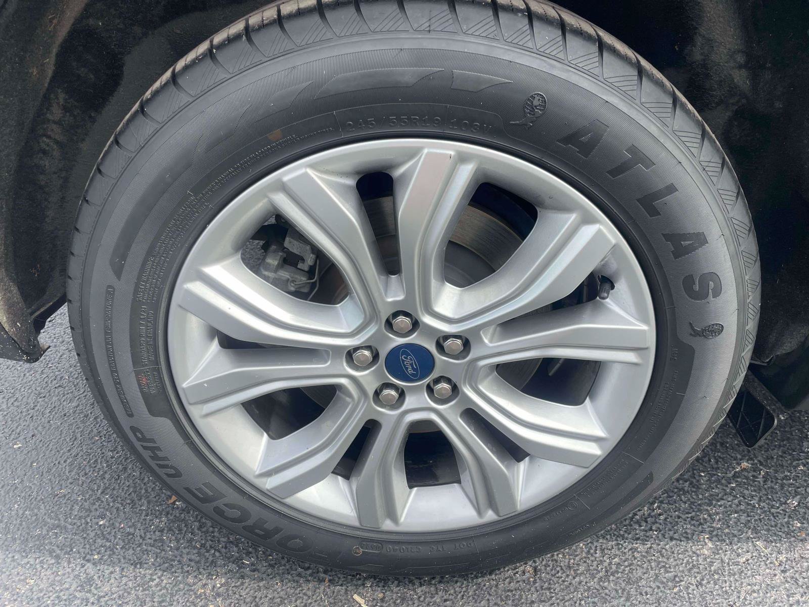 Used 2022 Ford Edge Titanium w/ Equipment Group 301A AWD/4WD image 10