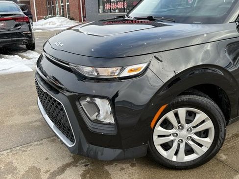 Used 2022 Kia Soul LX image 20