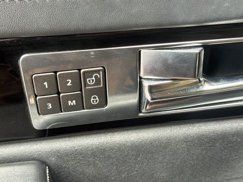 Used 2013 Land Rover Range Rover Sport HSE LUX AWD/4WD image 15