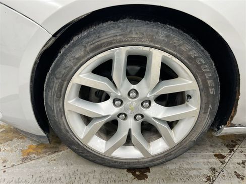 Used 2014 Chevrolet Impala LTZ image 26