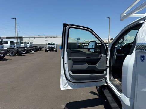 New 2026 Ford F250 XL w/ XL Chrome Package AWD/4WD image 21