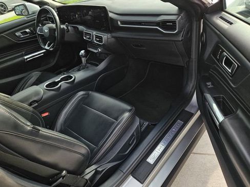 Used 2024 Ford Mustang Premium image 6
