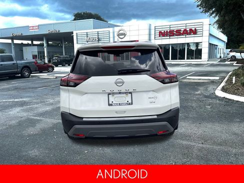 Certified 2022 Nissan Rogue SV w/ SV Premium Package image 4