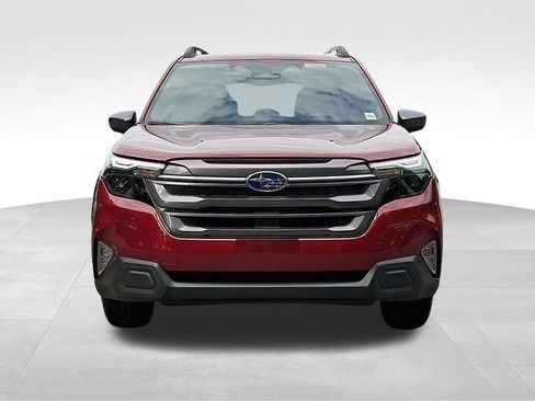 Used 2026 Subaru Forester Premium AWD/4WD image 2