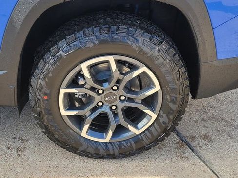 New 2026 Chevrolet Equinox ACTIV image 4