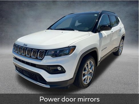 Used 2025 Jeep Compass Limited AWD/4WD image 4