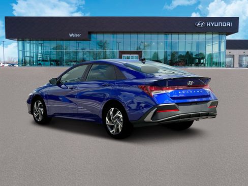 New 2025 Hyundai Elantra Sport image 7
