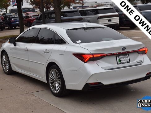 Used 2021 Toyota Avalon Limited w/ Advanced Safety Package image 10