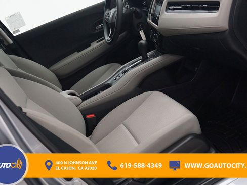 Used 2019 Honda HR-V LX image 8
