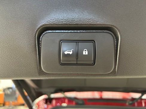 Used 2023 Nissan Rogue SL w/ SL Premium Package AWD/4WD image 22