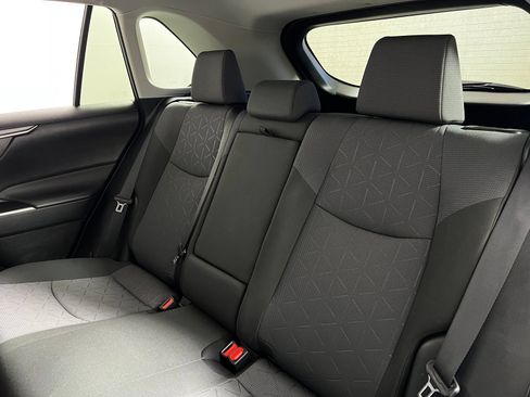 Certified 2025 Toyota RAV4 XLE AWD/4WD image 22