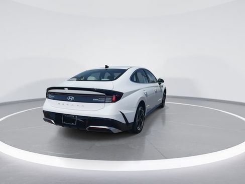 New 2026 Hyundai Sonata SEL FWD image 7