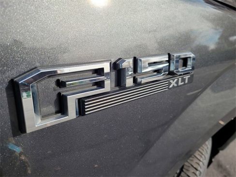 Used 2020 Ford F150 XLT image 28