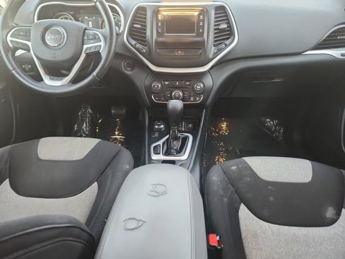 Used 2014 Jeep Cherokee Latitude image 21