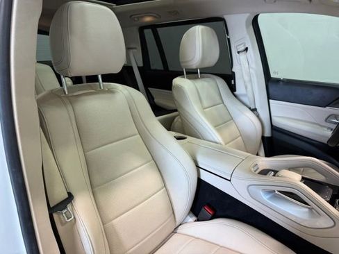 Used 2022 Mercedes-Benz GLS 450 4MATIC image 28