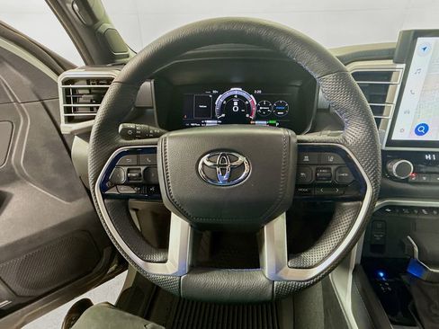 Used 2025 Toyota Tundra Platinum image 11