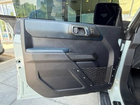 Used 2024 Ford Bronco Heritage Edition AWD/4WD image 12