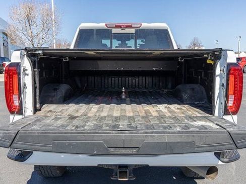 Used 2022 GMC Sierra 3500 AT4 w/ AT4 Premium Plus Package image 14