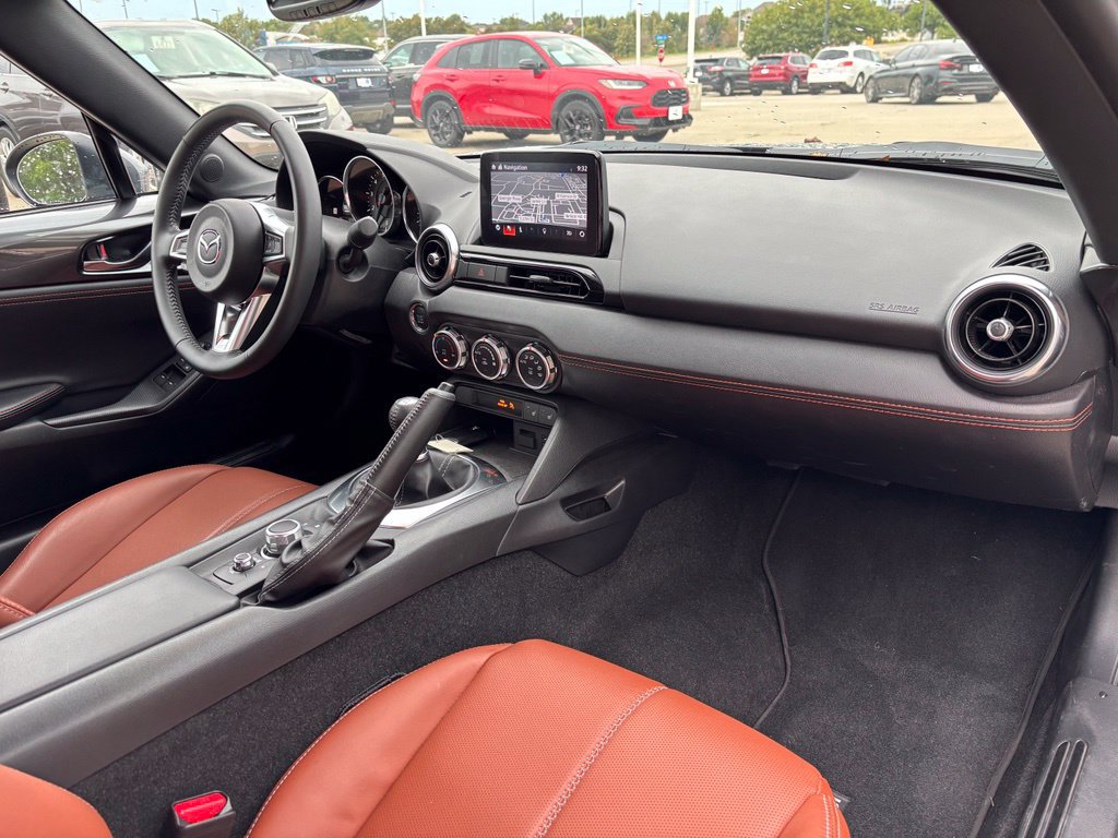Used 2023 MAZDA MX-5 Miata Grand Touring RWD image 19