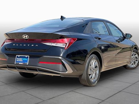 Certified 2024 Hyundai Elantra SEL FWD image 12