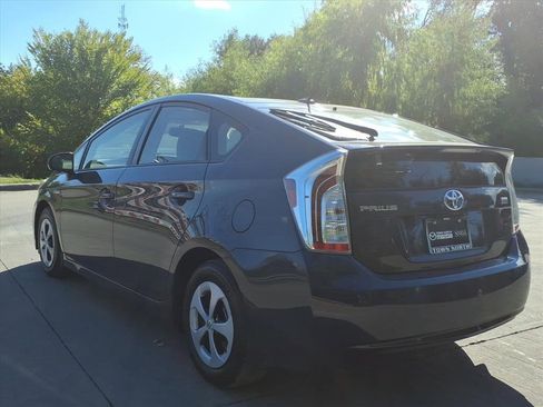 Used 2014 Toyota Prius One image 5