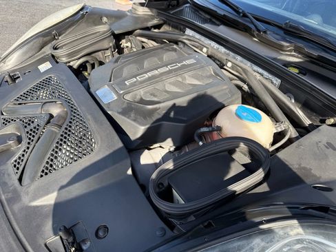 Used 2015 Porsche Macan S image 31