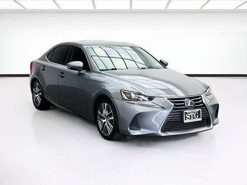 Used 2019 Lexus IS 300 w/ Accessory Package RWD image 3
