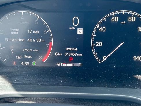 Used 2025 Honda HR-V Sport image 30