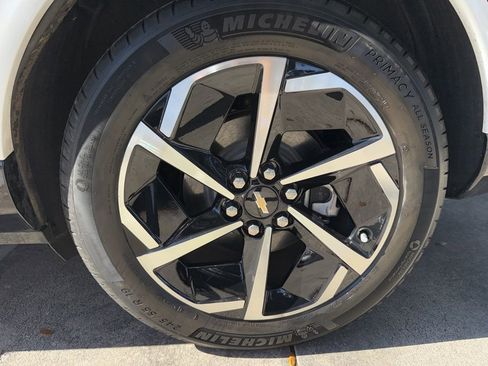 Used 2025 Chevrolet Equinox EV LT image 44