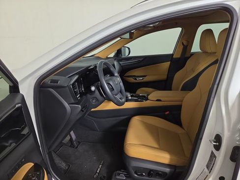 Used 2025 Lexus NX 350h AWD w/ Accessory Package (A2) image 12