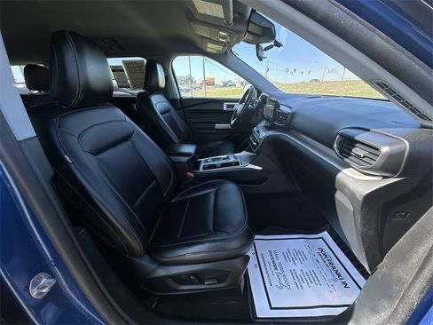 Used 2023 Ford Explorer XLT w/ Equipment Group 202A image 24