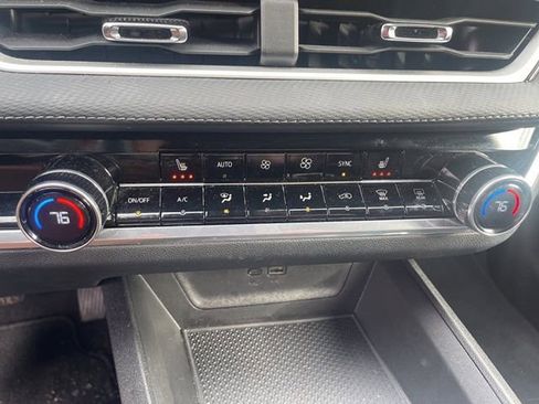 Certified 2025 Chevrolet Equinox LT w/ Convenience Package II image 15