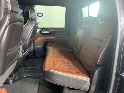 Used 2024 GMC Sierra 2500 Denali Ultimate image 33